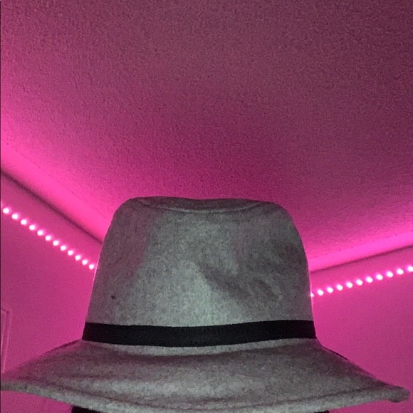 Grey hat - Picture 4 of 5